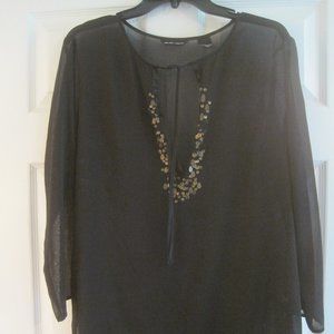 NEW YORK AND COMPANY BLACK GAUZY SHEER V-NECK TOP